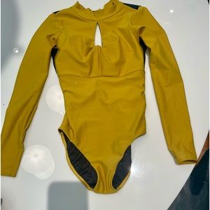 Five the Label. Five Dancewear XS yellow, navy long sleeve